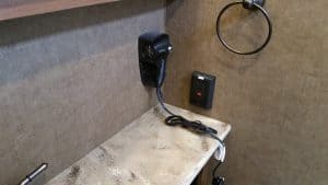 Glacier Peak F30RDS bathroom