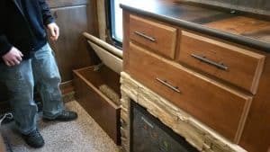 Glacier Peak F30RDS bedroom