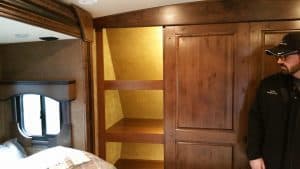 Glacier Peak F30RDS bedroom